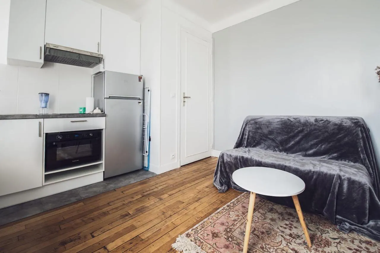 Ferienwohnung Superb Bright Studio Next To The Seine Paris