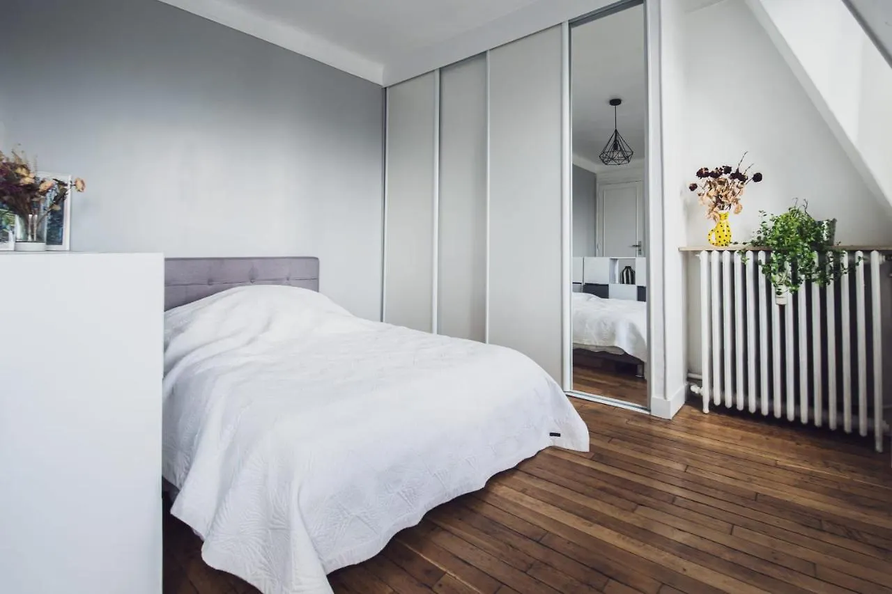 Apartment Ferienwohnung Superb Bright Studio Next To The Seine Paris